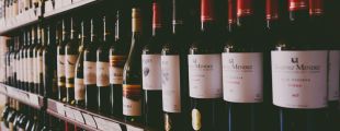 «Аэрофлот» вернул бесплатное вино в экономкласс